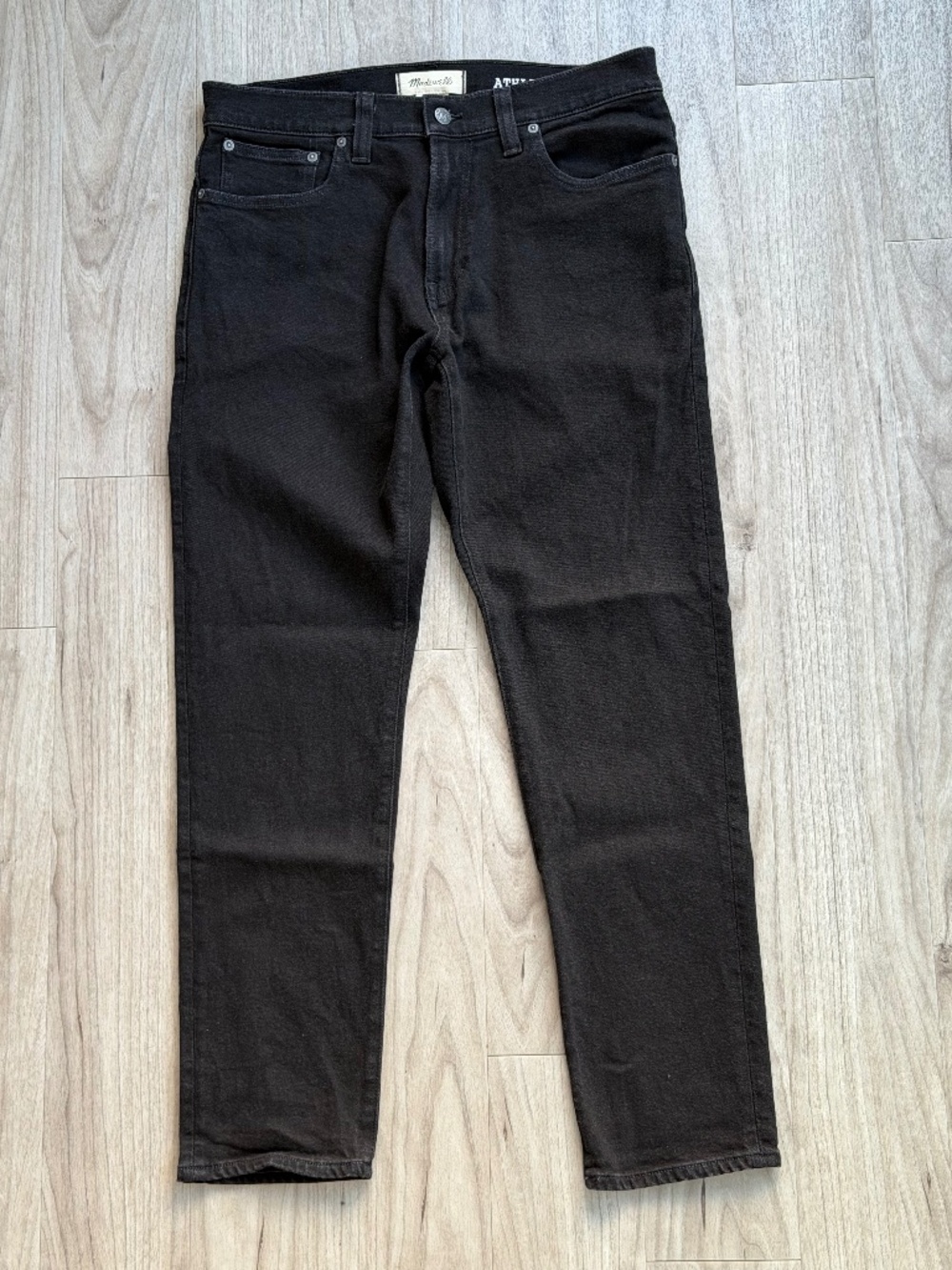 Madewell Athletic Slim black jeans - 33x30